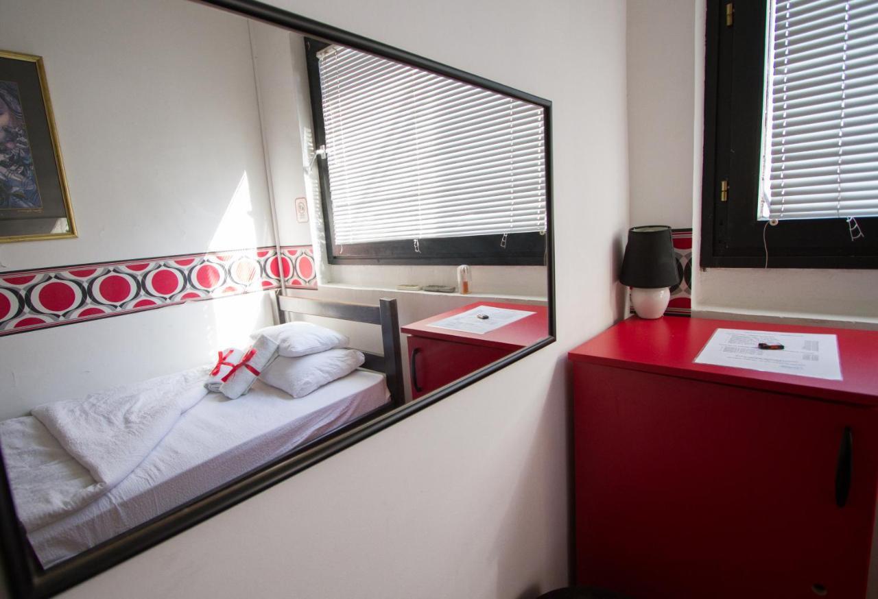 Rooms And Apartments S Belgrado Buitenkant foto
